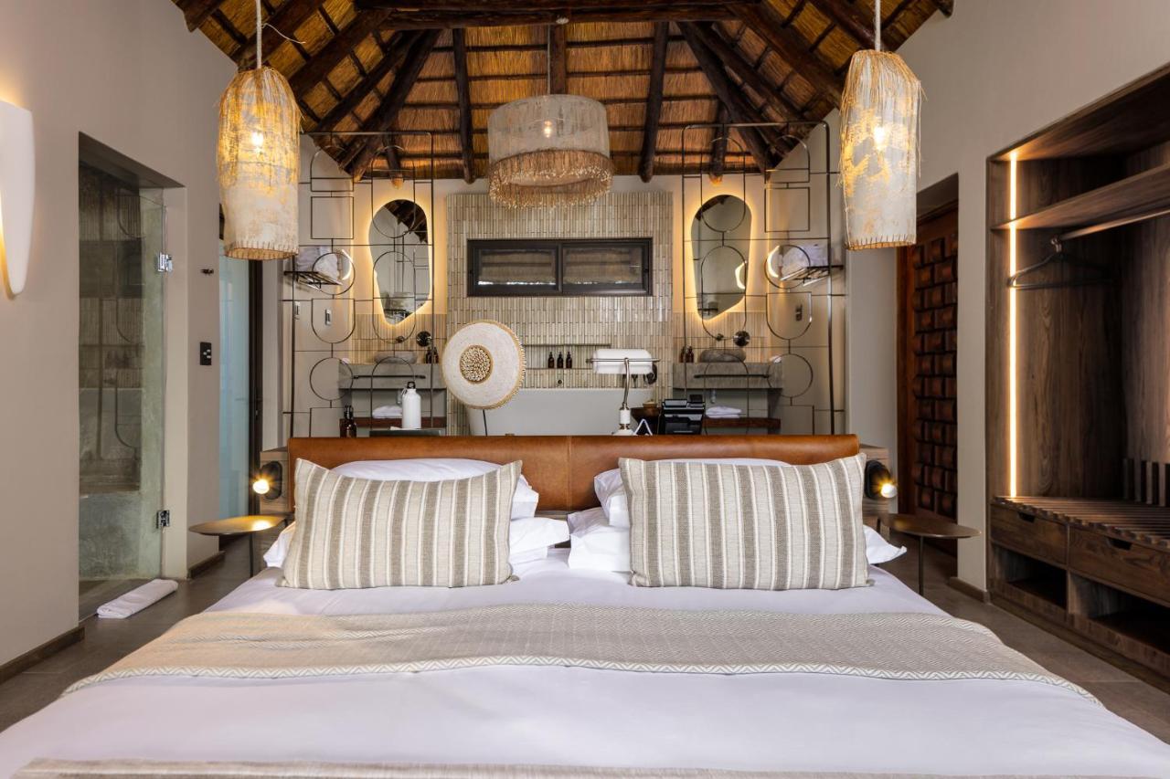 Simbavati Waterside Villa Klaserie Private Nature Reserve Bagian luar foto